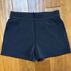 Lululemon Softstreme Women's Black Casual Shorts 8